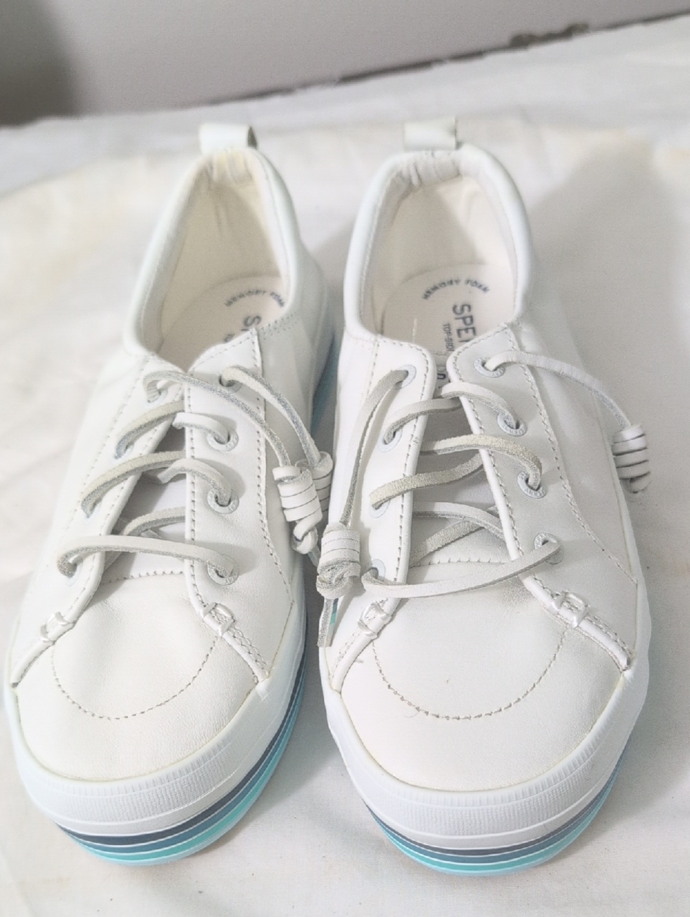 Sperry White Low-Top Lace-Up Sneakers with Navy Logo Accent